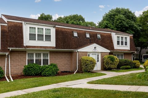 Photo of 9 Pleasant Park Ave #2I, Barnstable, MA 02601 (MLS # 73536931)