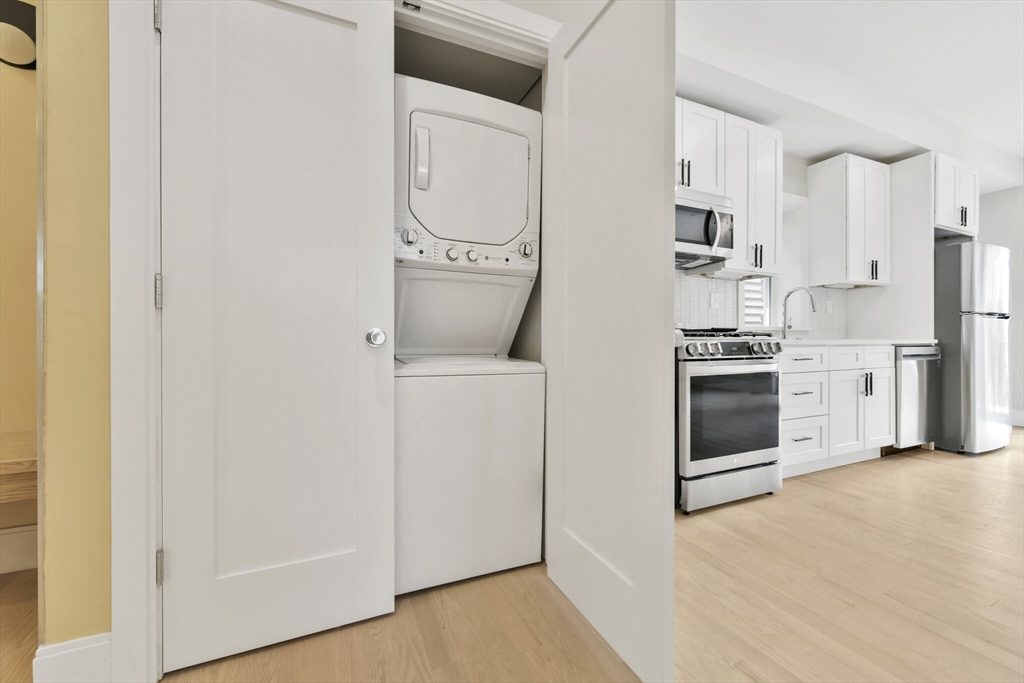 184 Paris St #3, Boston, MA Photo #2