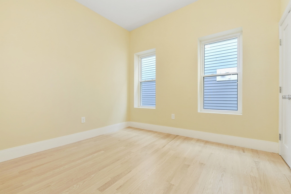 184 Paris St #3, Boston, MA Photo #11