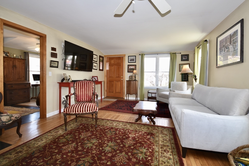 5 Pearl Ave