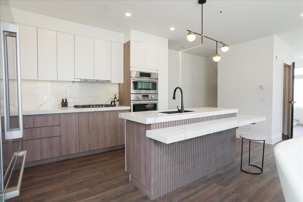 29 Woodford St 1, Boston MA 02125