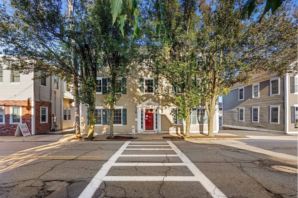 158 Merrimac Street 3