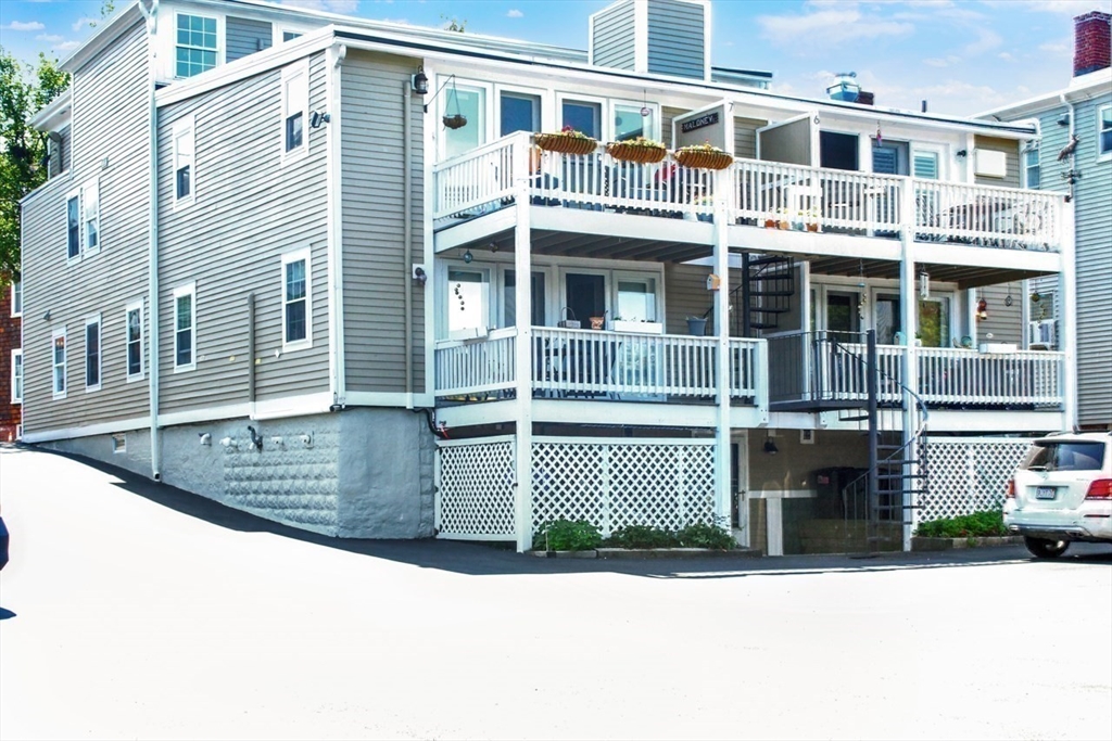 158 Merrimac Street 3