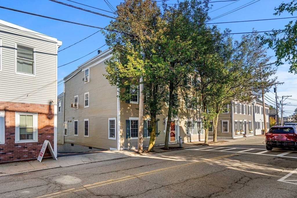 158 Merrimac Street 3