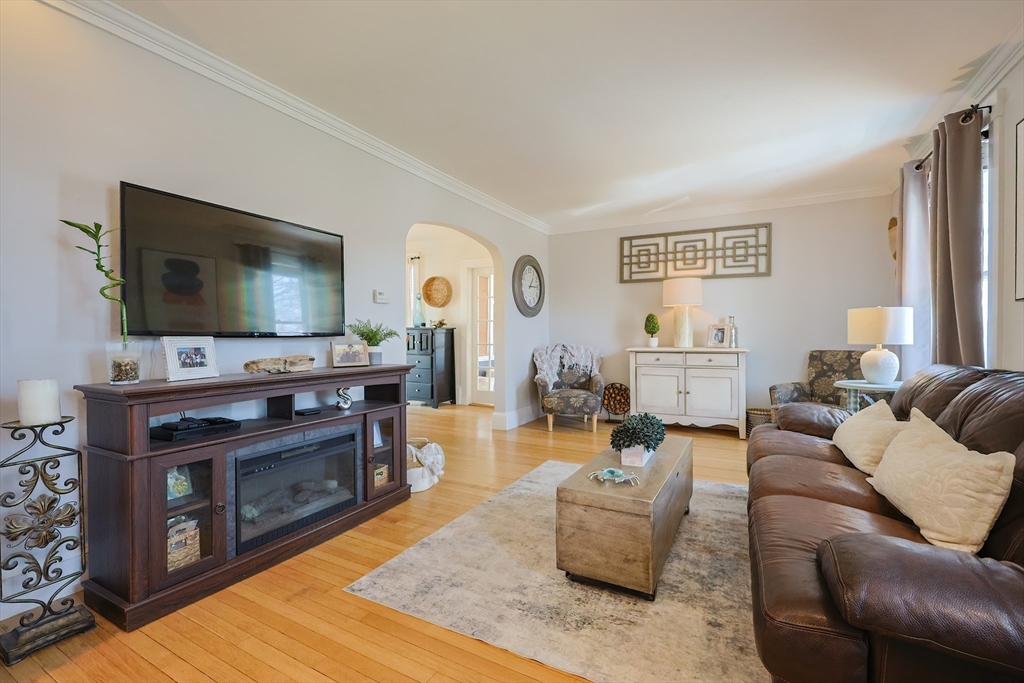 13 Leslie O Johnson Rd