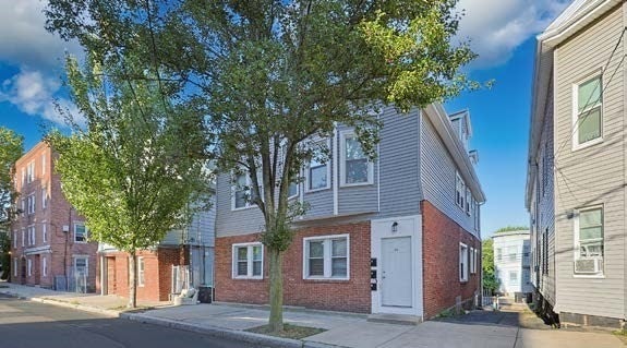 39 Salem Street, Salem, MA, 39 Salem Street, Salem, MA Photo #5