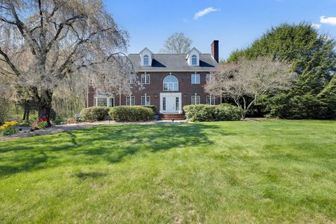 Photo of 14 Mctaggart St, Westborough, MA 01581 (MLS # 73513203)