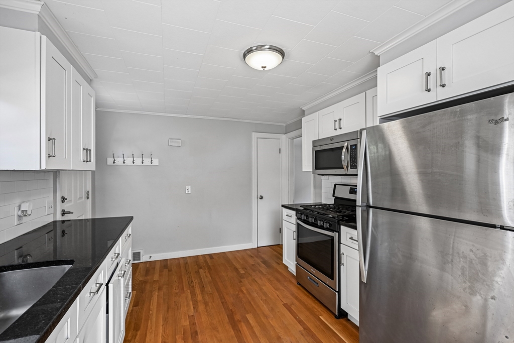 42 E Main St