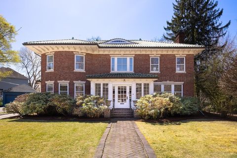 87 Crowninshield Rd Brookline MA 02446