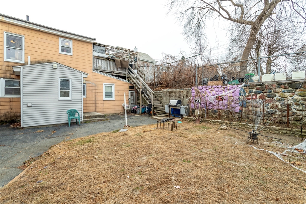 10 Morris St