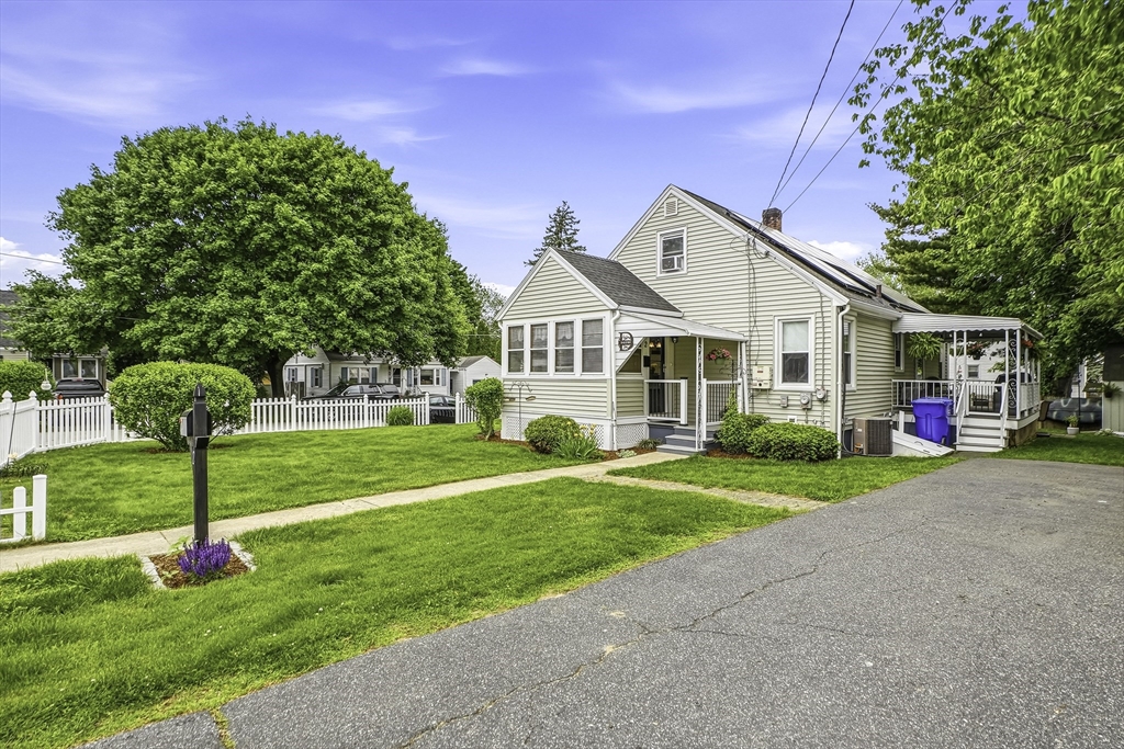 2 Walker Ave