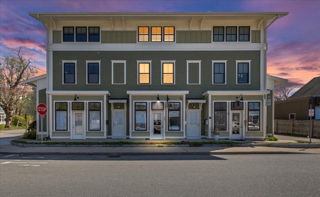 23 Spruce St B