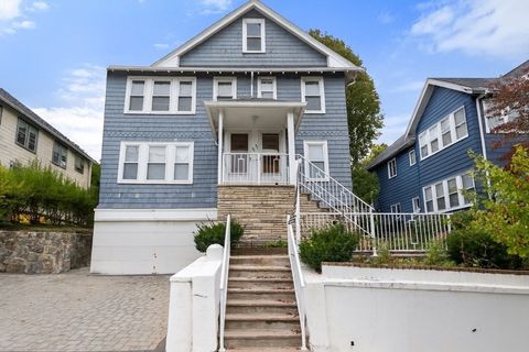 Photo of 56 Edgecliff Rd #1, Watertown, MA 02472 (MLS # 73471346)