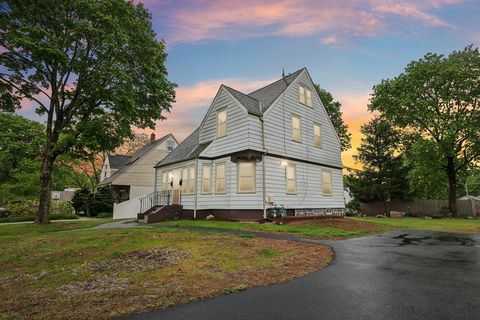 57 Battery St Abington MA 02351