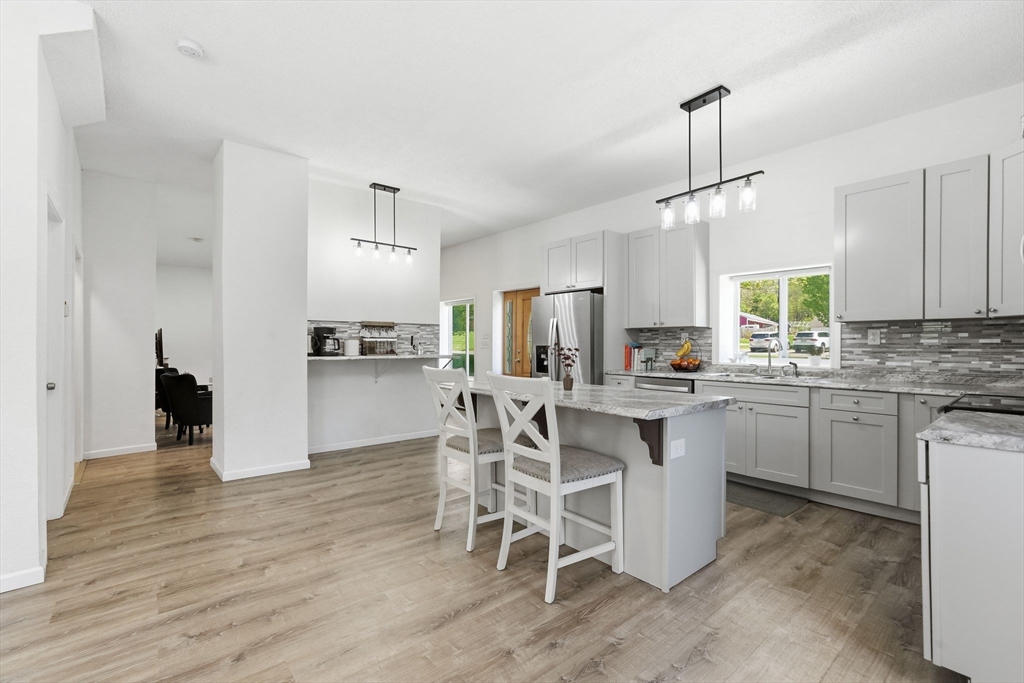 54 Taylor St, Granby, MA Photo #9