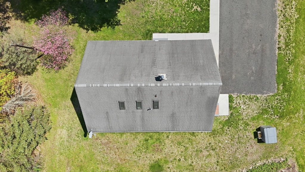 54 Taylor St, Granby, MA Photo #37