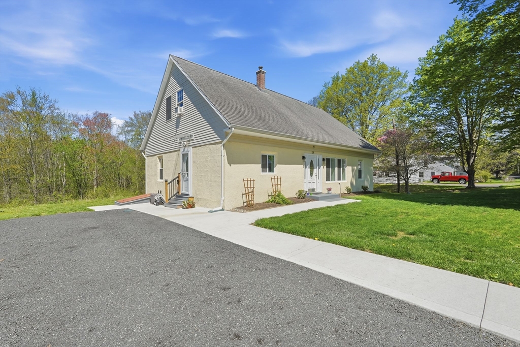 54 Taylor St, Granby, MA Photo #2