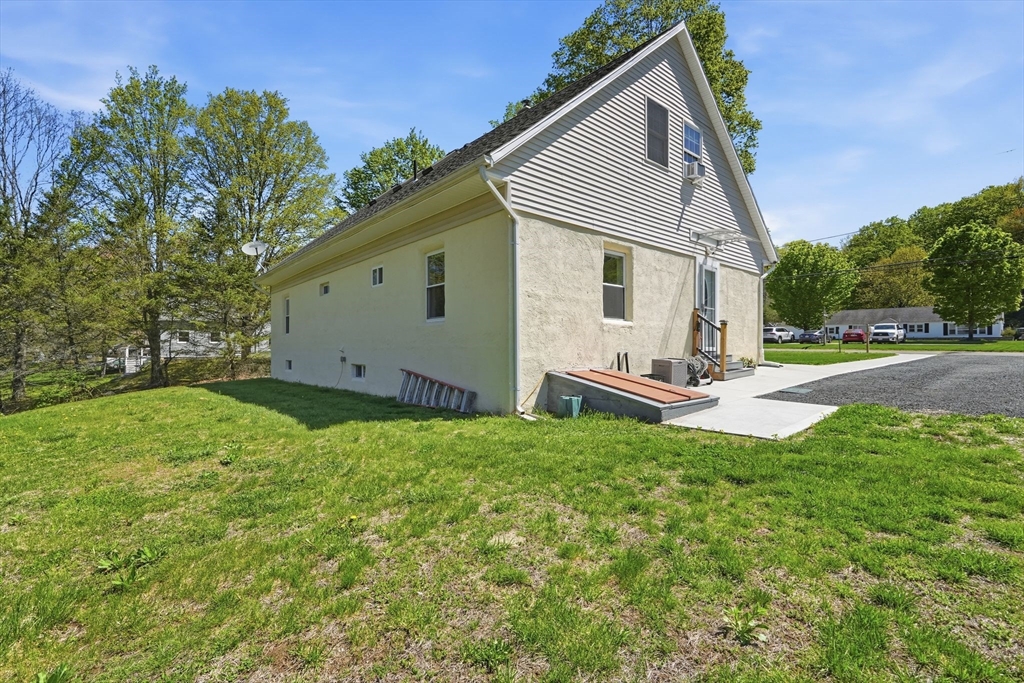 54 Taylor St, Granby, MA Photo #30