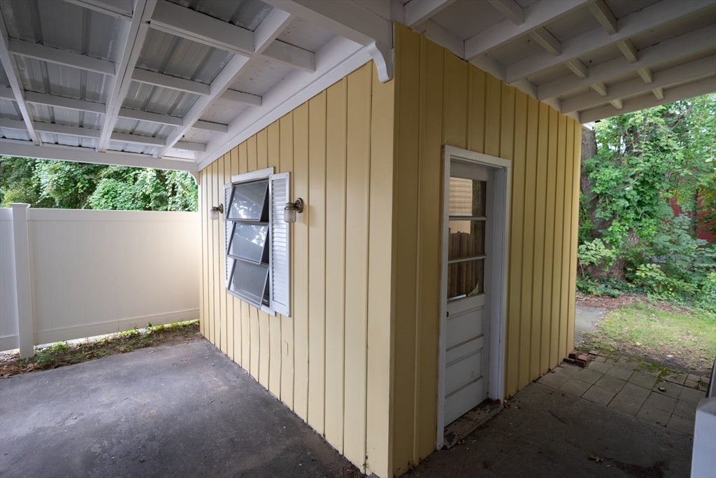 276 Lunenburg St