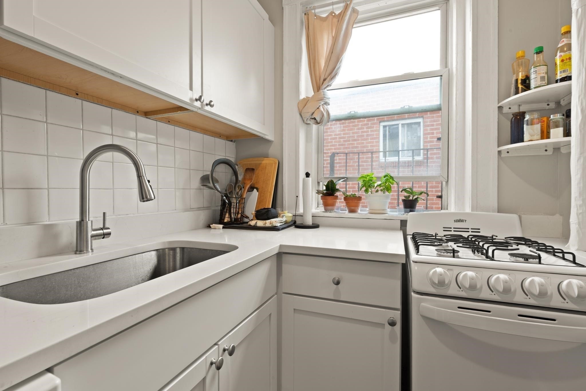 233 Kelton St #12, Boston, MA Photo #7