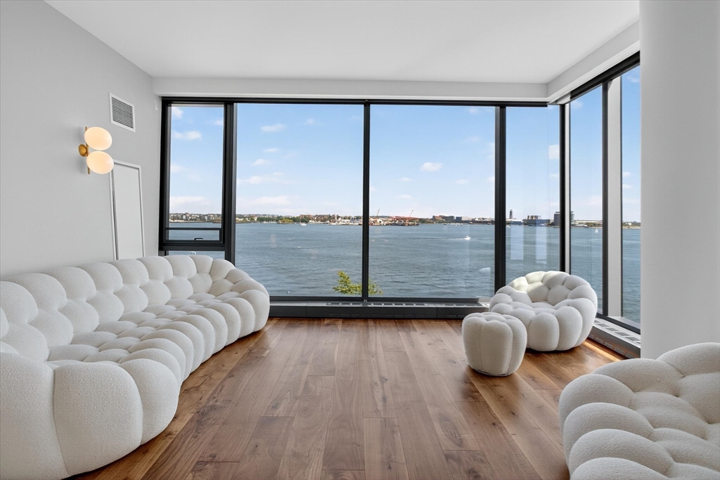 300 Pier 4 Boulevard 6D