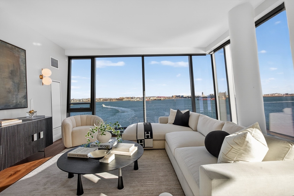 300 Pier 4 Boulevard 6D
