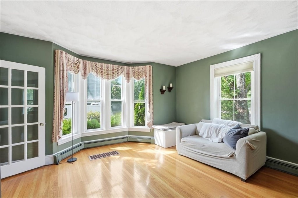 200 Elmwood
