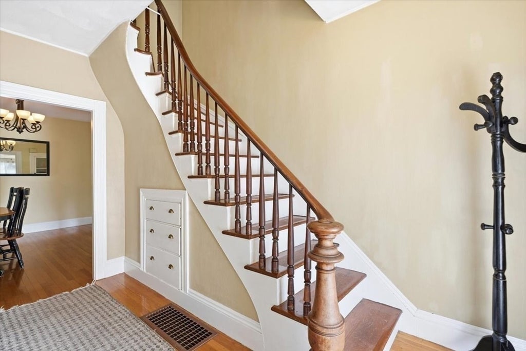 200 Elmwood