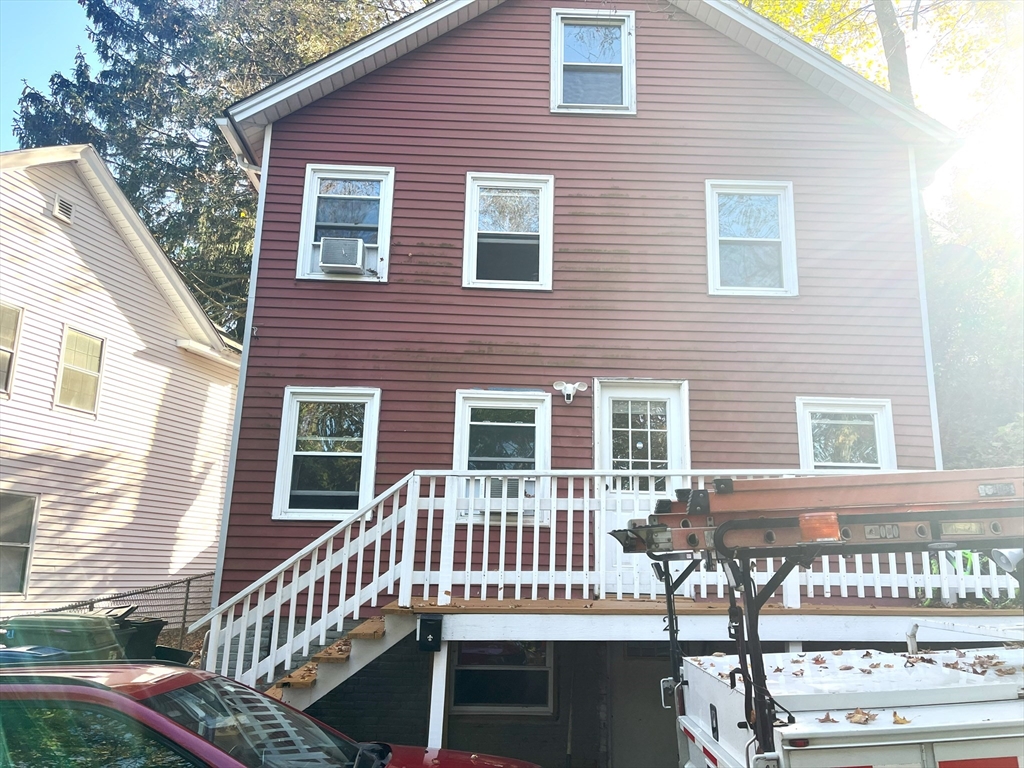 21 Hitchcock Ave