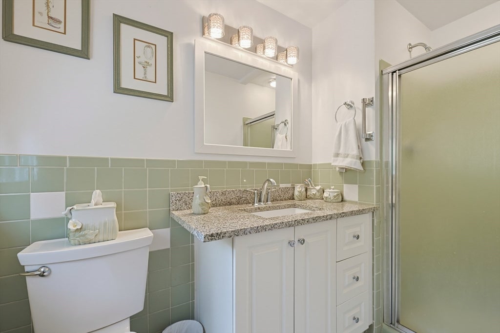 80 Joanne Rd, Stoughton, MA Photo #20