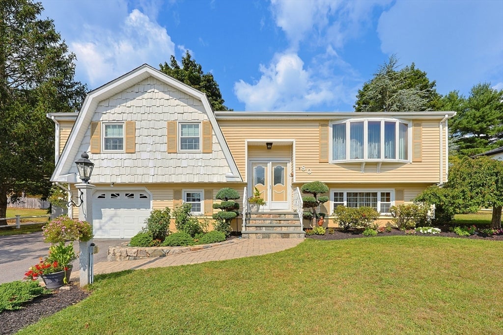 80 Joanne Rd, Stoughton, MA Photo #3
