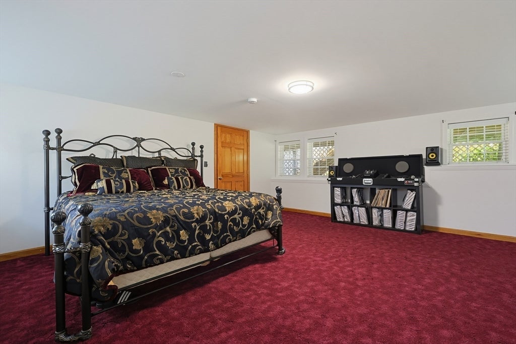 80 Joanne Rd, Stoughton, MA Photo #27