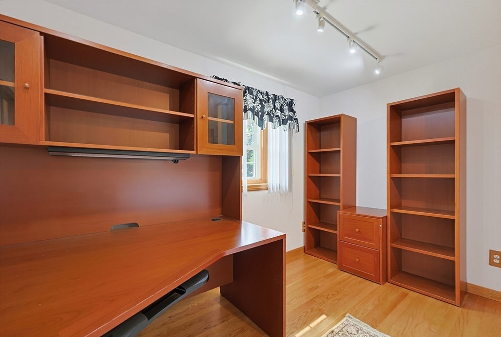 80 Joanne Rd, Stoughton, MA Photo #32