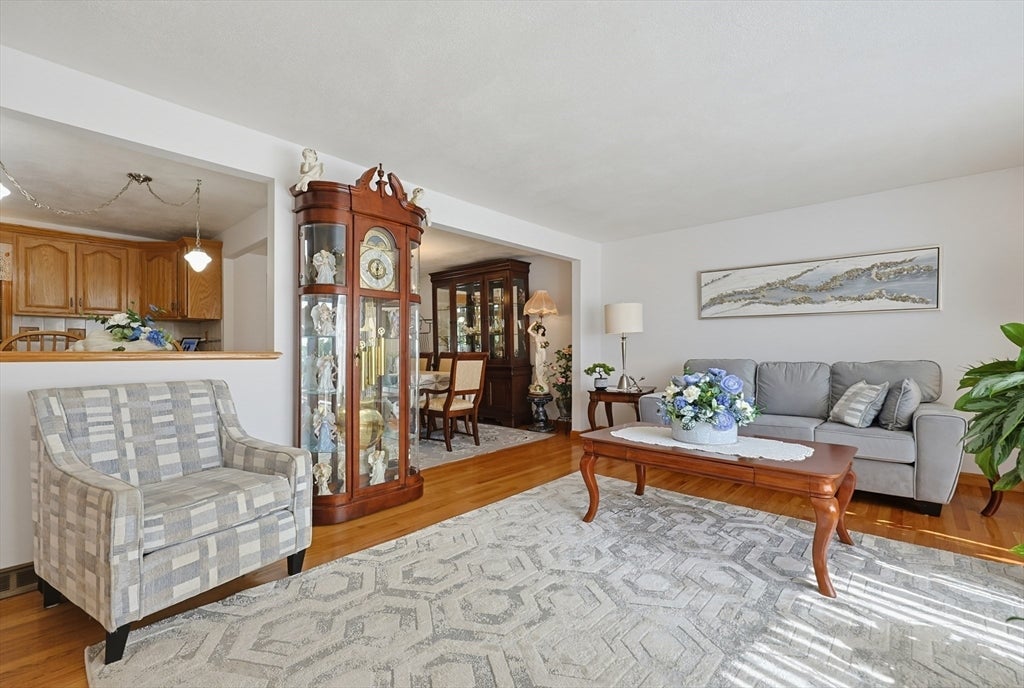80 Joanne Rd, Stoughton, MA Photo #16