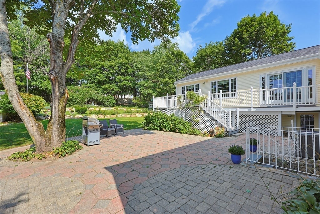 80 Joanne Rd, Stoughton, MA Photo #38