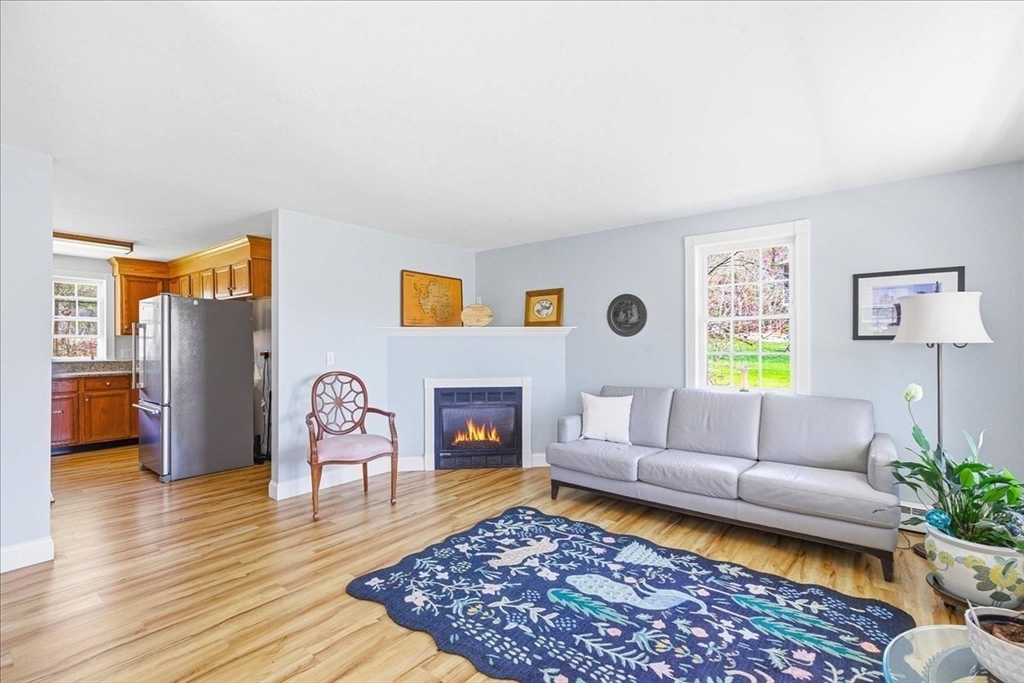18 White Violet Ln