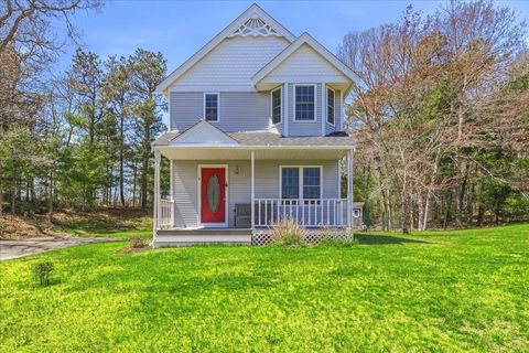 Photo of 18 White Violet Ln, Plymouth, MA 02360 (MLS # 73513219)