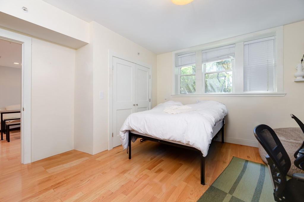 2025 Commonwealth Ave 2