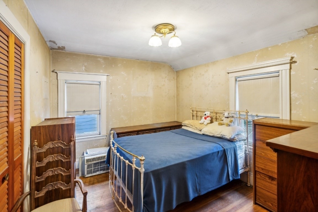 15 Frank Ave