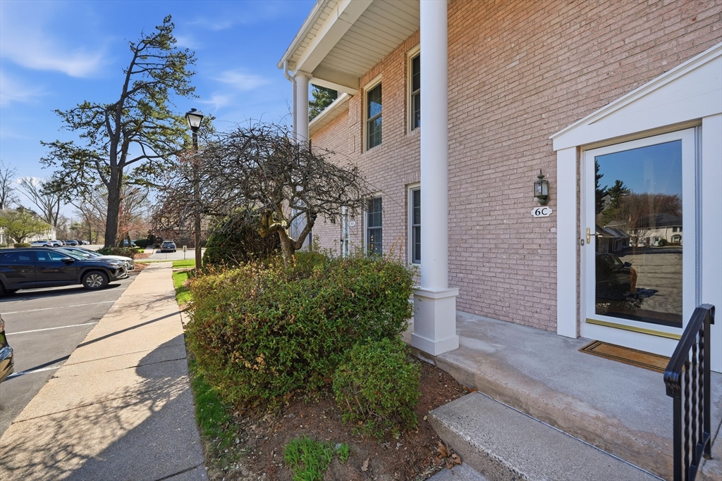 6 Mansion Woods Dr C