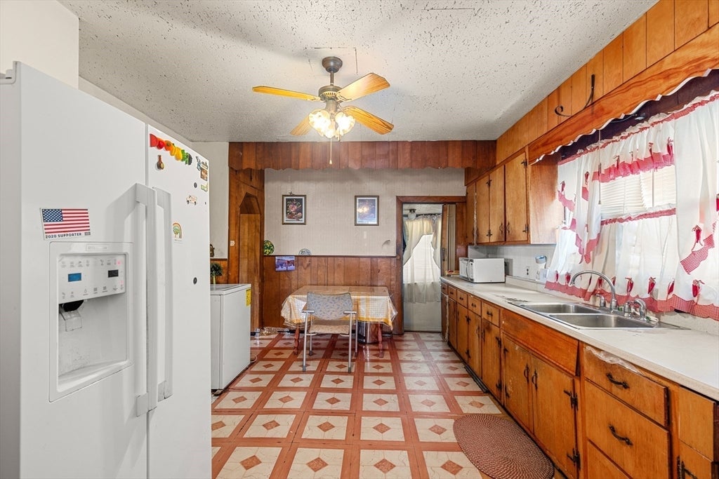 16 Holmfield Ave, Boston, MA Photo #9