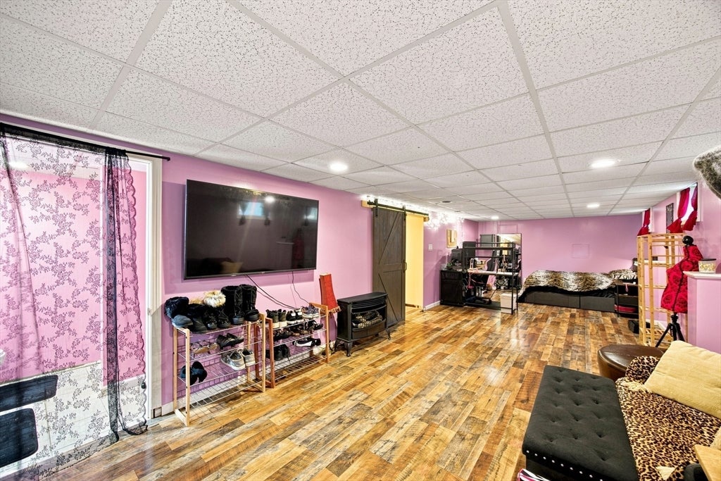 90 Bonneville Ave, Chicopee, MA Photo #33