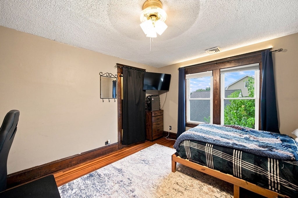 90 Bonneville Ave, Chicopee, MA Photo #19