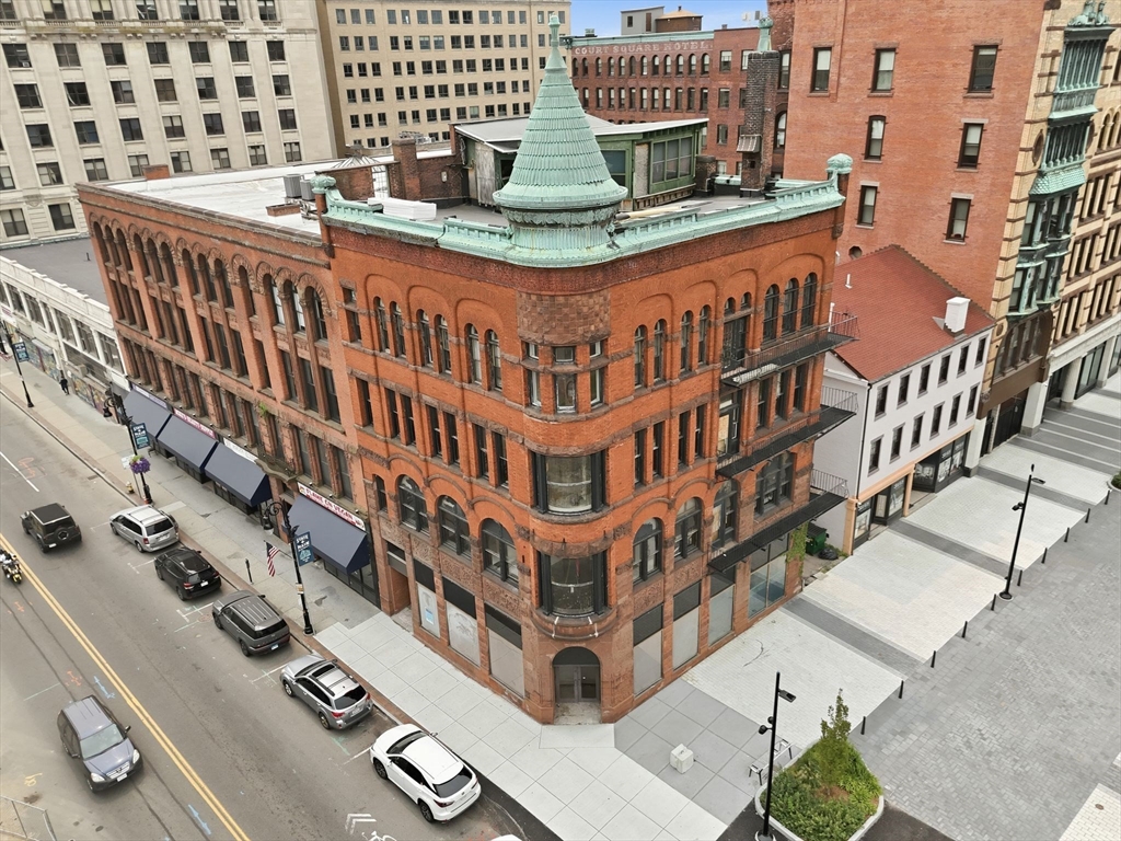 Photo 1 of 25 — 1252 Main St, Springfield, MA 01103