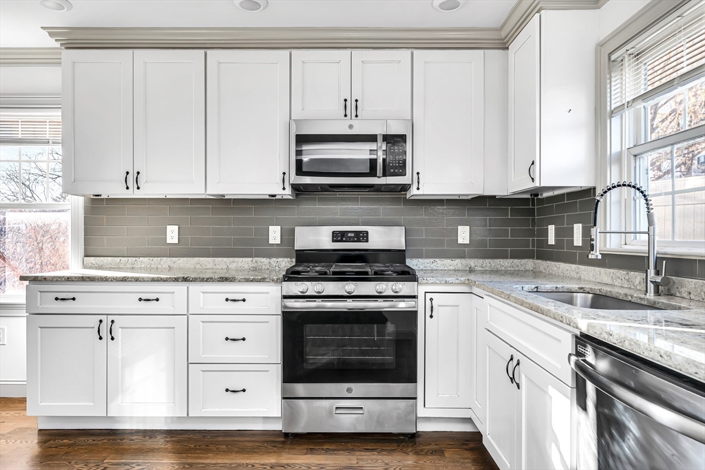 2593 Washington St 2593