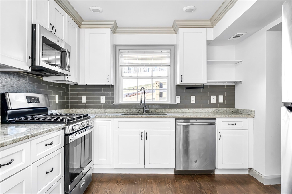 2593 Washington St 2593