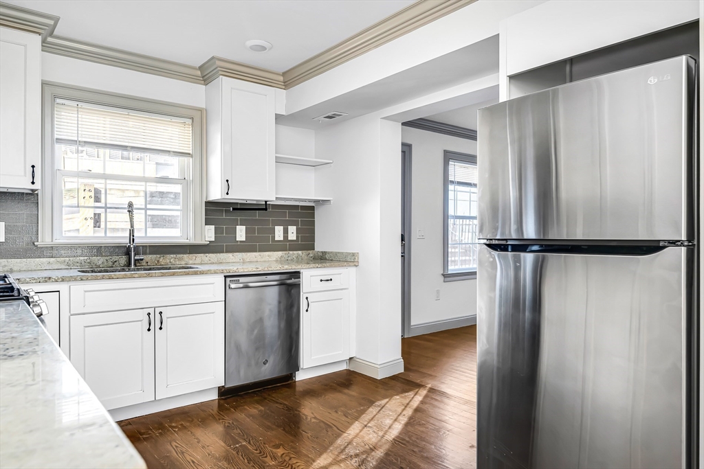 2593 Washington St 2593