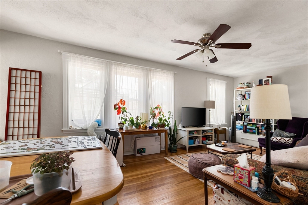 33 Kimball Rd