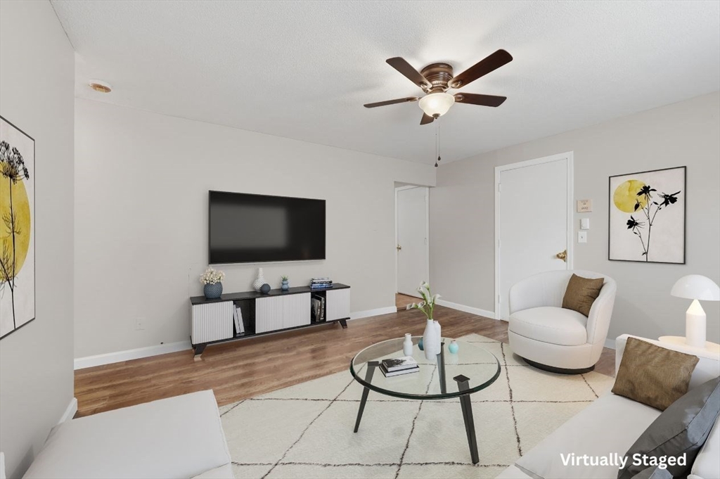 10 Robin Drive 1