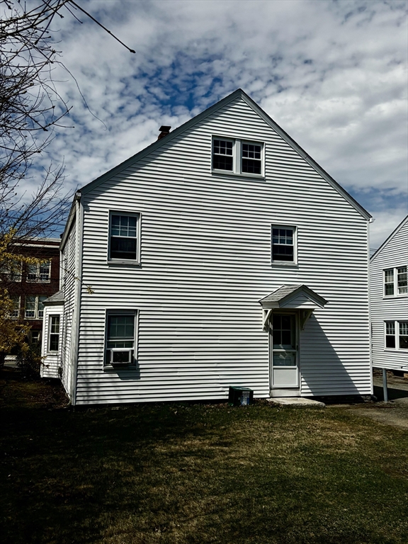 521-523 Burncoat St
